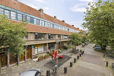 Louise Henriettestraat 25